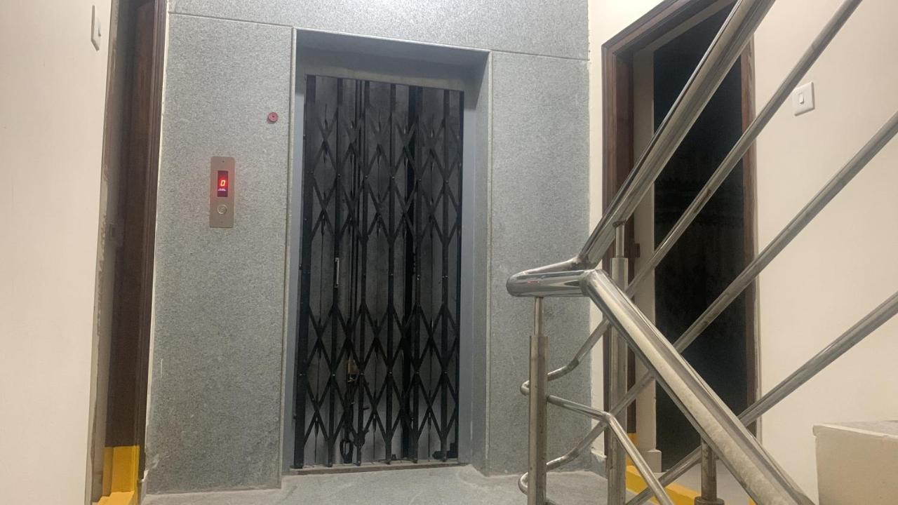 Homewood Suites Hyderabad Bagian luar foto