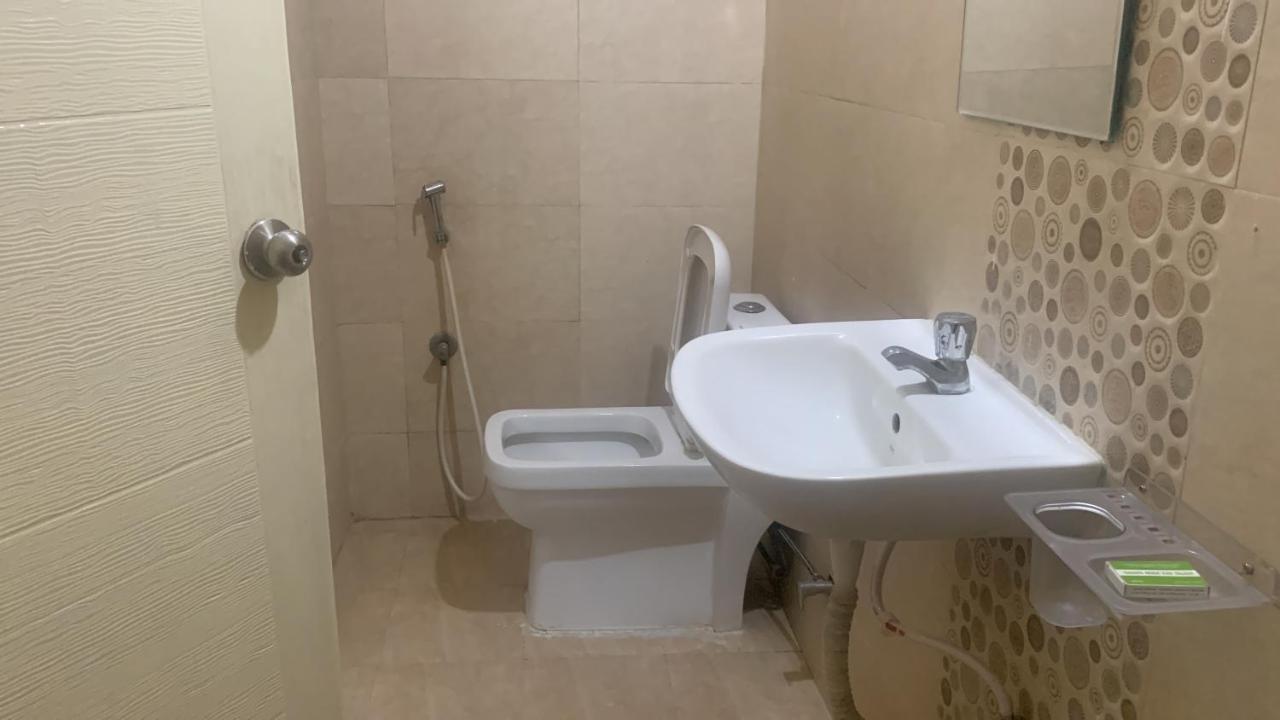 Homewood Suites Hyderabad Bagian luar foto