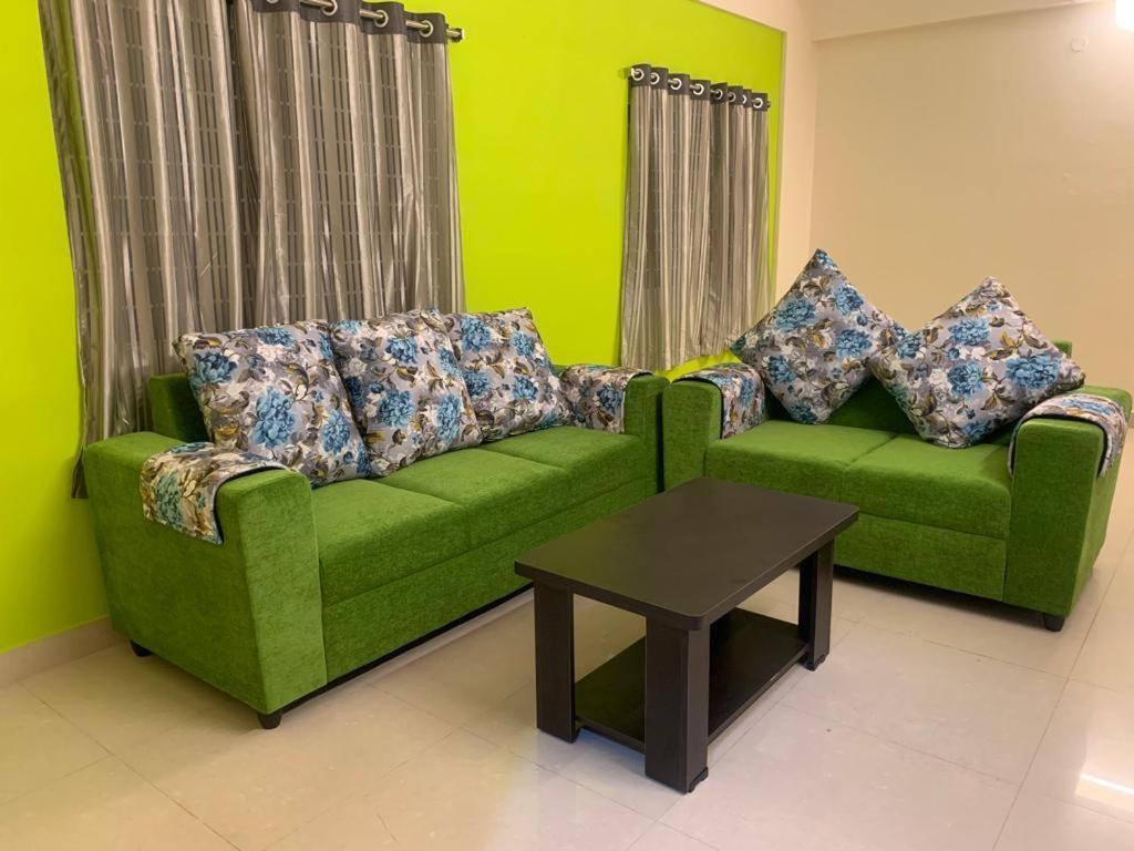 Homewood Suites Hyderabad Bagian luar foto