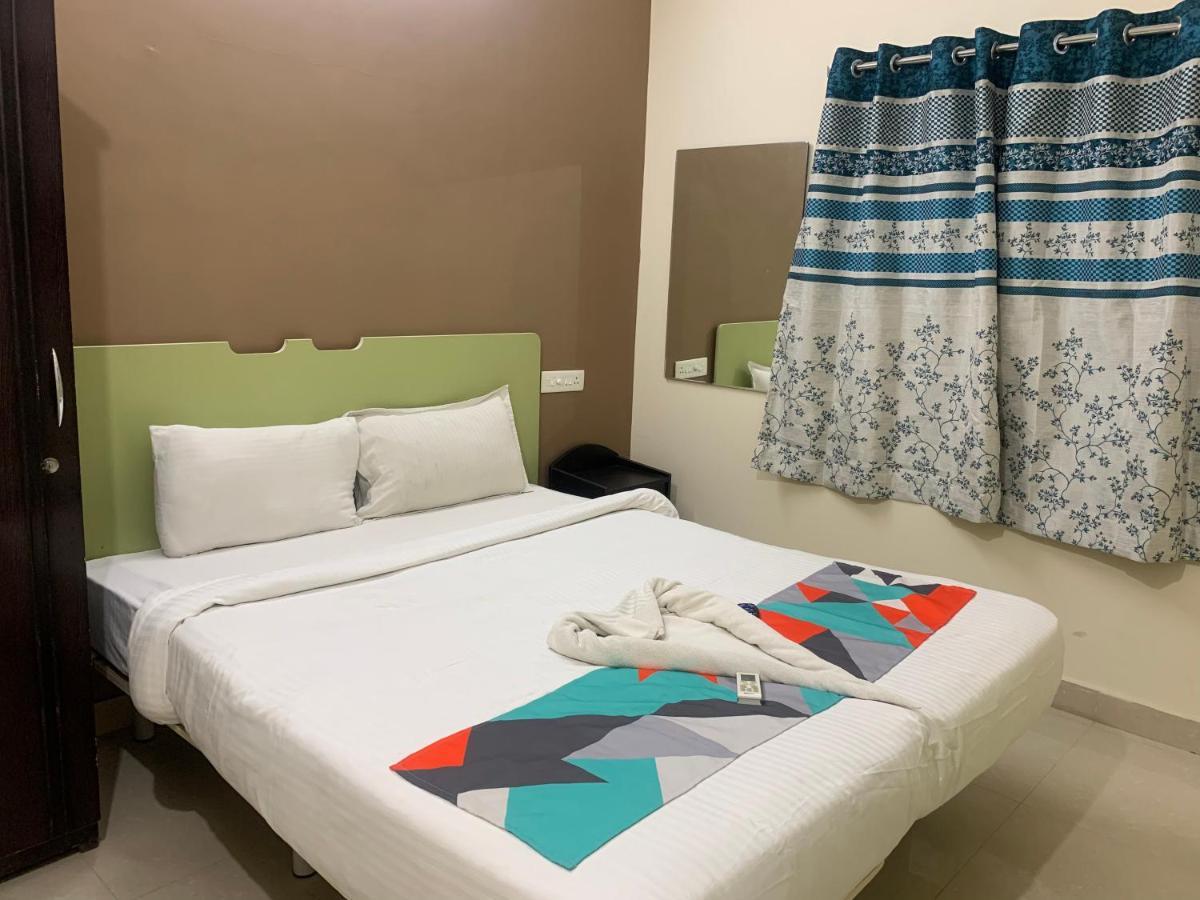 Homewood Suites Hyderabad Bagian luar foto