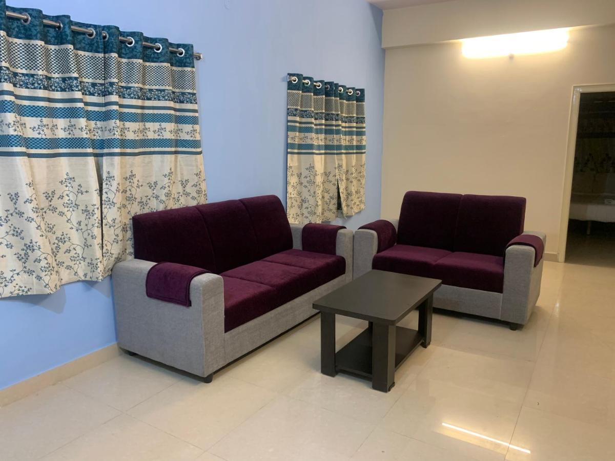 Homewood Suites Hyderabad Bagian luar foto