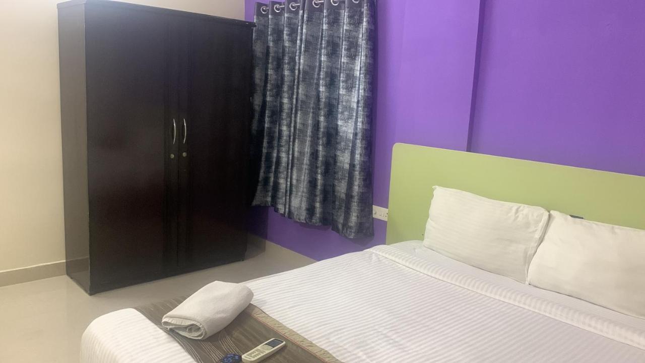 Homewood Suites Hyderabad Bagian luar foto