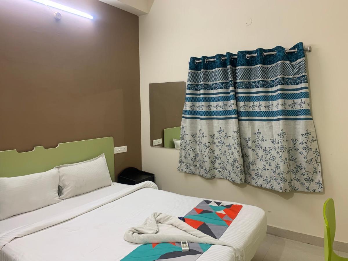 Homewood Suites Hyderabad Bagian luar foto