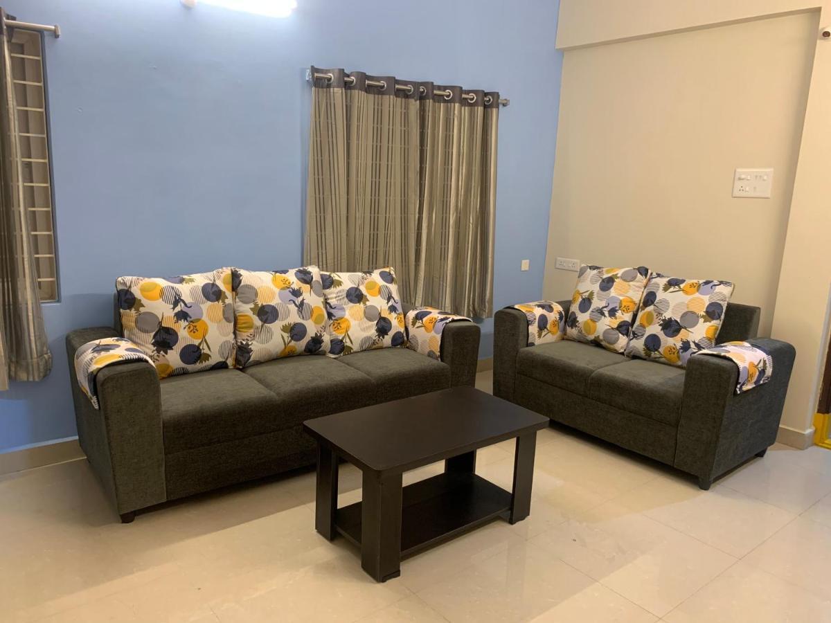 Homewood Suites Hyderabad Bagian luar foto